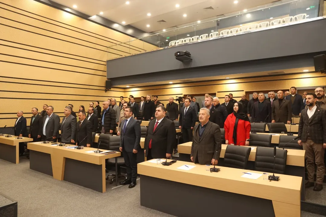 612412749 18444575158101010 2501379507829747860 N