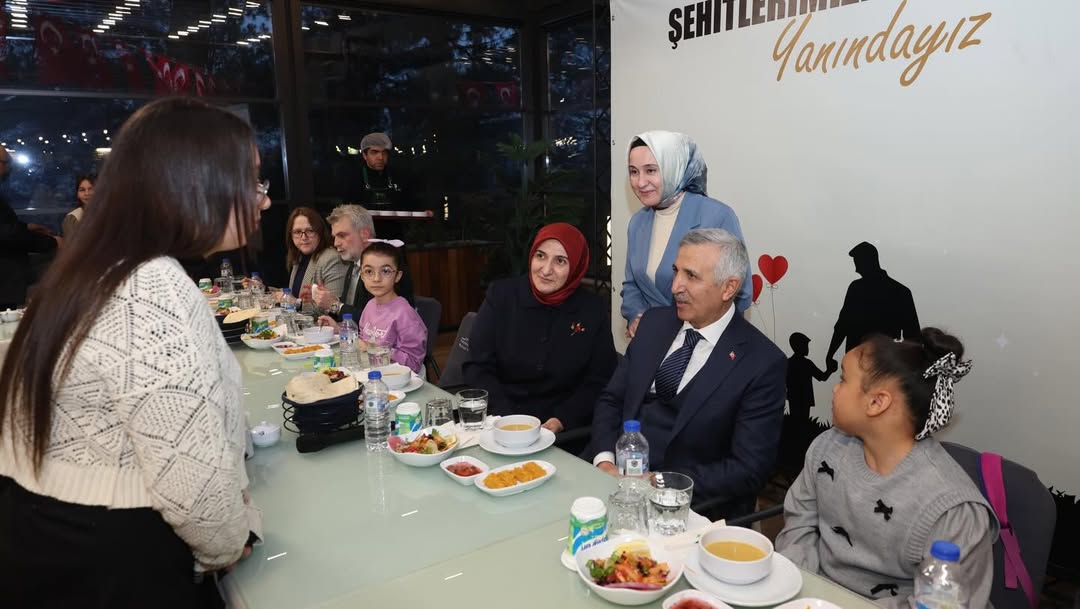 623654818 17863894308569096 7332020432084037721 N