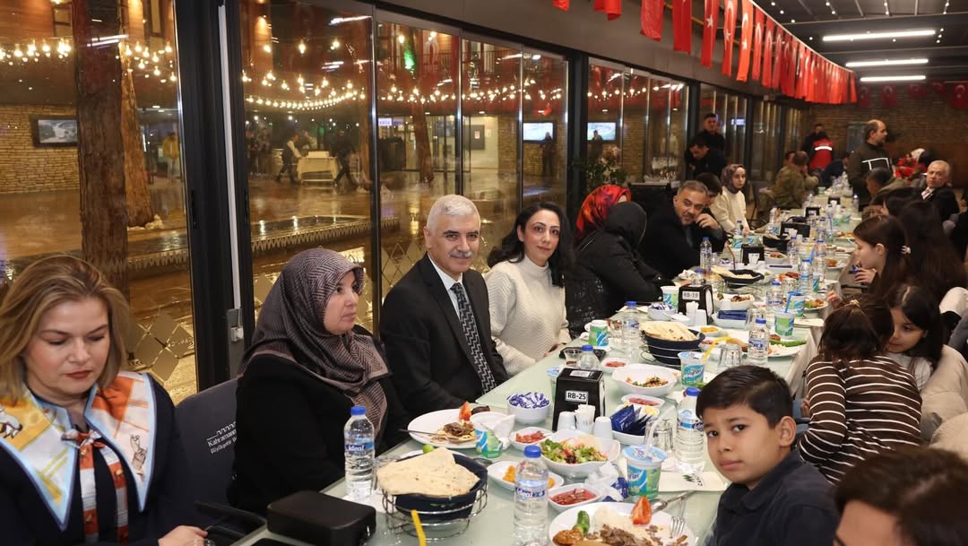 624162663 17863894419569096 8287406269621598010 N