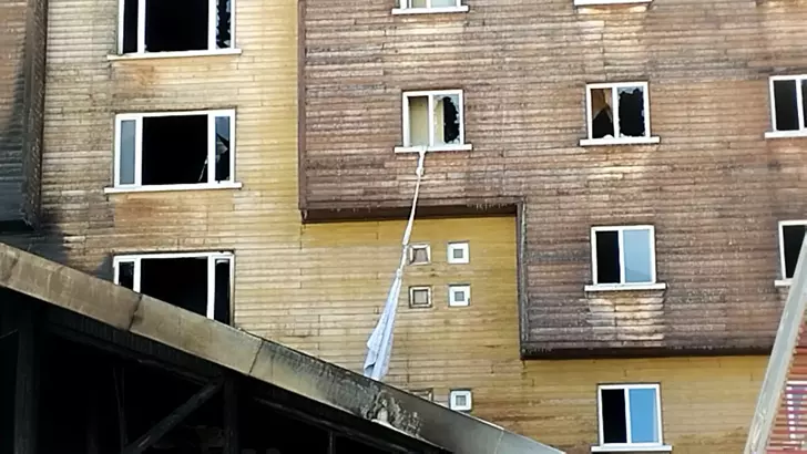 678F6De0A3618A7D0D821Ce1-1