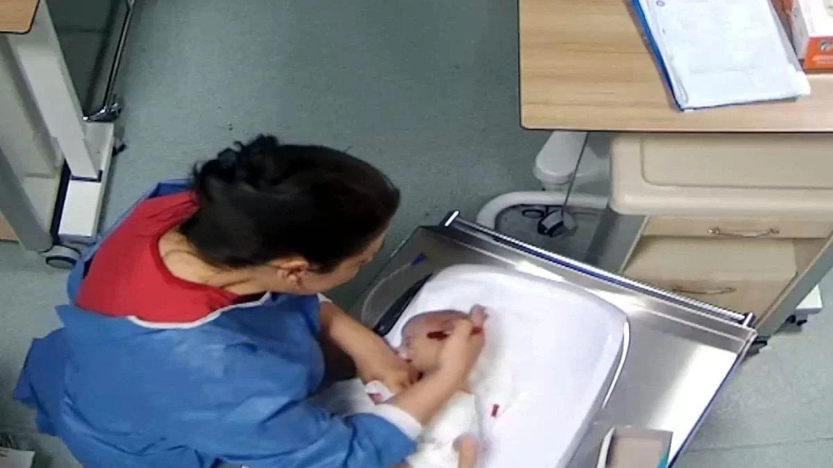 69763B9B67317925 W1200Xh675