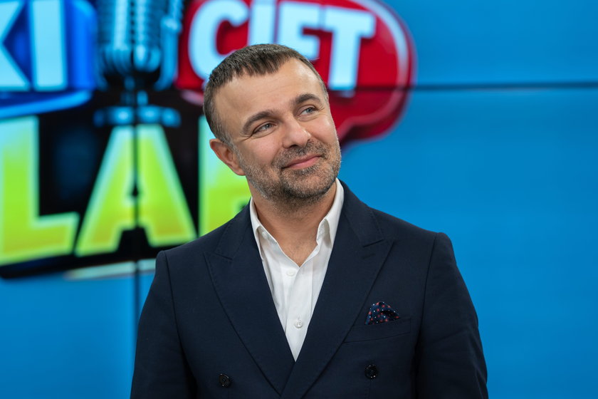 A92733F1C77C67A4B1D7260Bd931A3E5 840