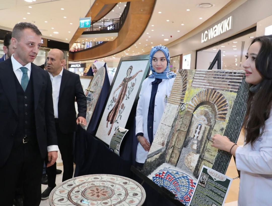 📌Dulkadiroğlu Aile Destek Merkezi Yıl Sonu Sergisidulkadiroğlu Aile Destek Merkezinde Mozaik, A (6)