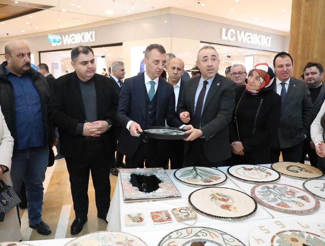📌Dulkadiroğlu Aile Destek Merkezi Yıl Sonu Sergisidulkadiroğlu Aile Destek Merkezinde Mozaik, A (9)