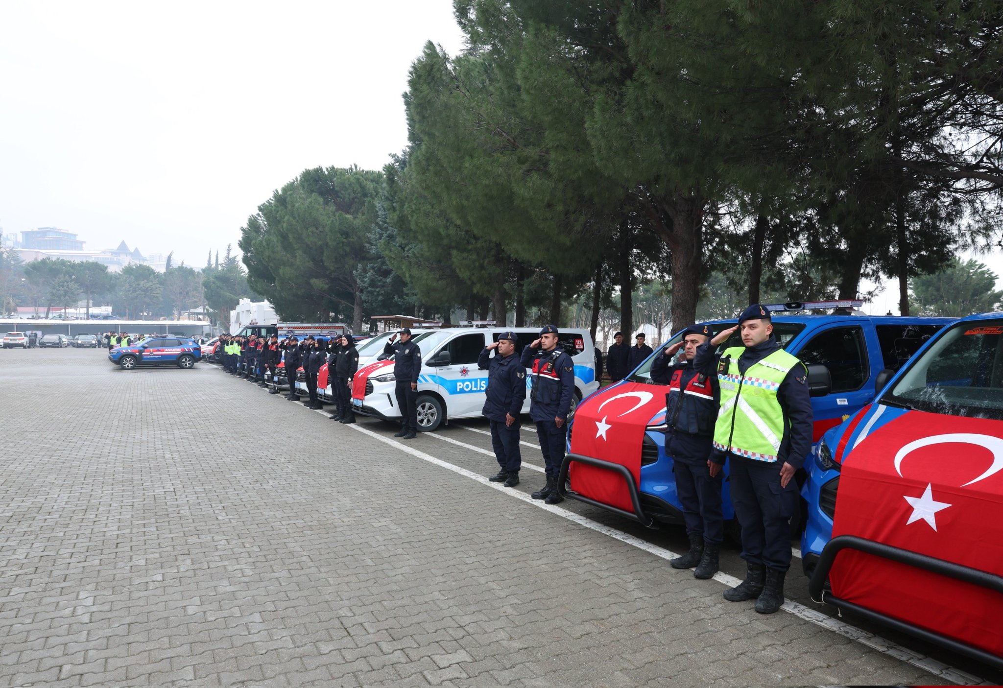 G J R Ca9 Xg A Azu0Y