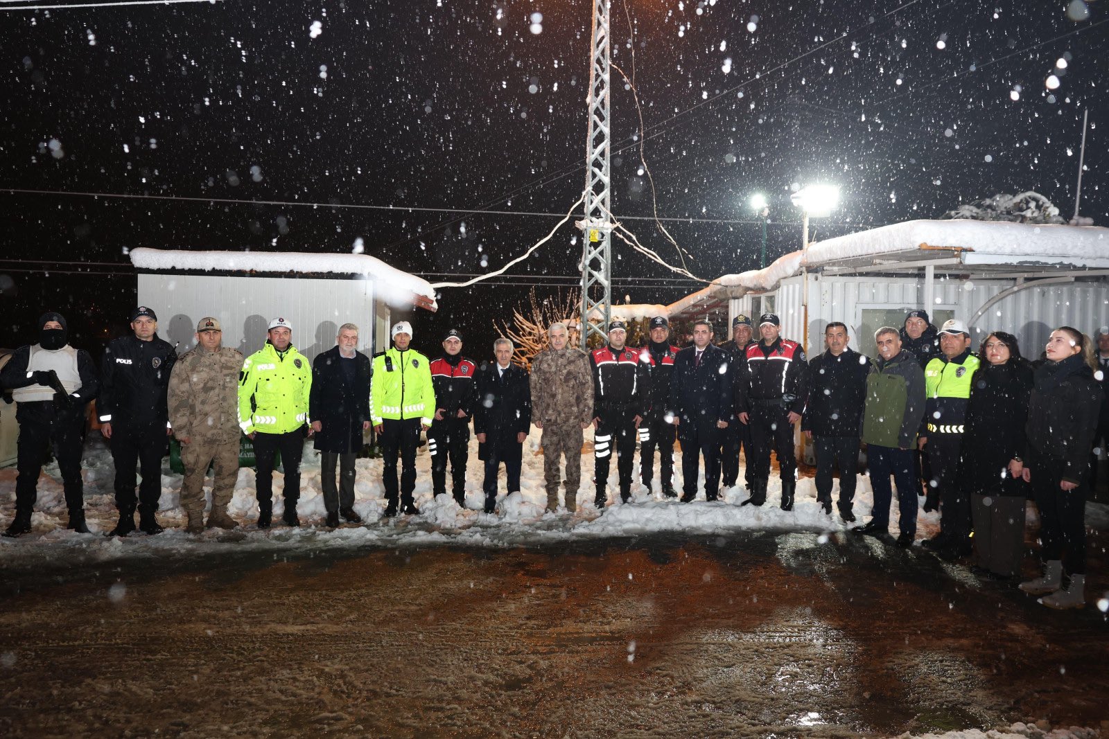 G9Hwt16 Xk A Ax X L J