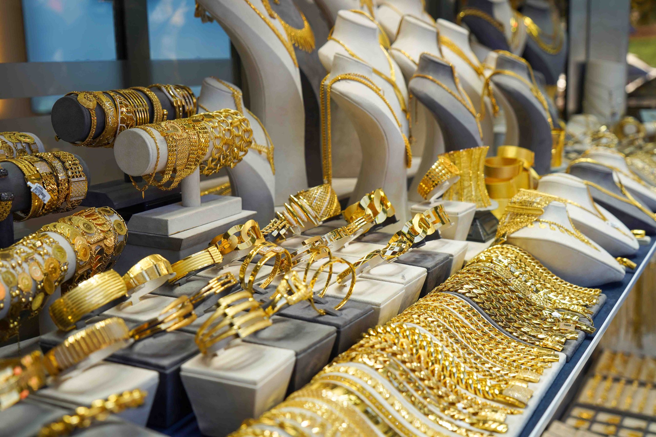 Gram Altindan Rekor Ustune Rekor Tam Yarim Ceyrek Altin Ne Kadar Oldu Iste 17 Ocak 2025 Altin Fiyatlari Scaled