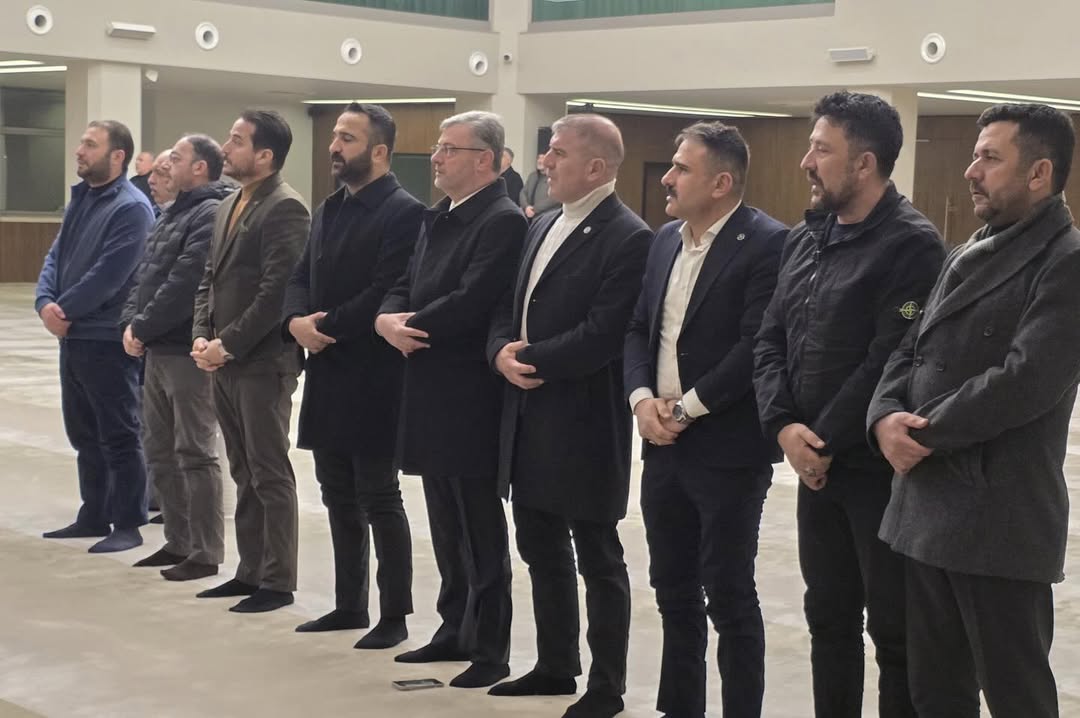 İl Başkanımız Sayın Mansur Metehan, Yönetim Kurulu Üyelerimiz, Kamu Sen Il Başkanımız Ve Türk Sa (1)