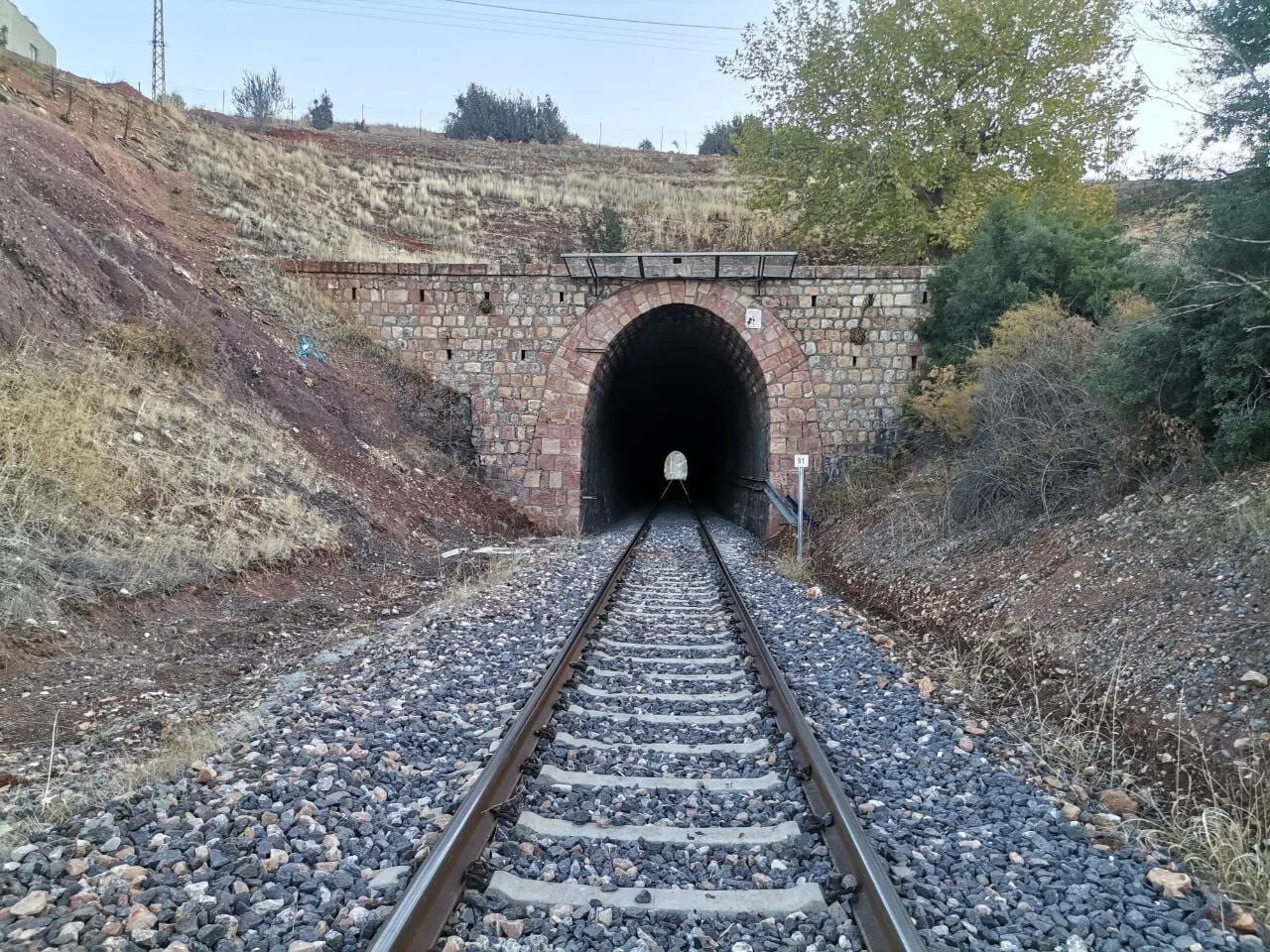 Kahramanmarasta Demiryolu Hatti Yeniden Hizmete Acildi3