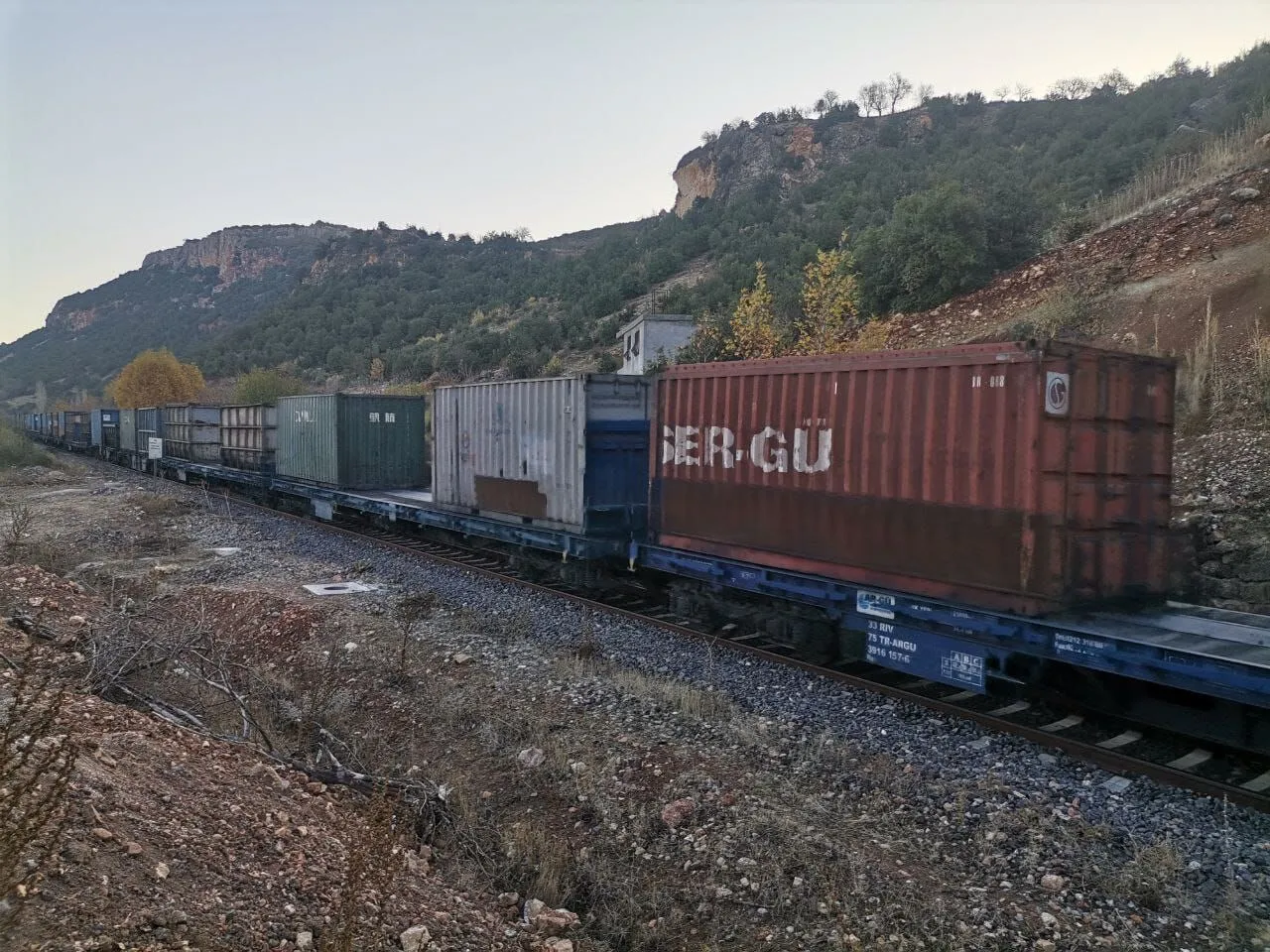 Kahramanmarasta Demiryolu Hatti Yeniden Hizmete Acildi5