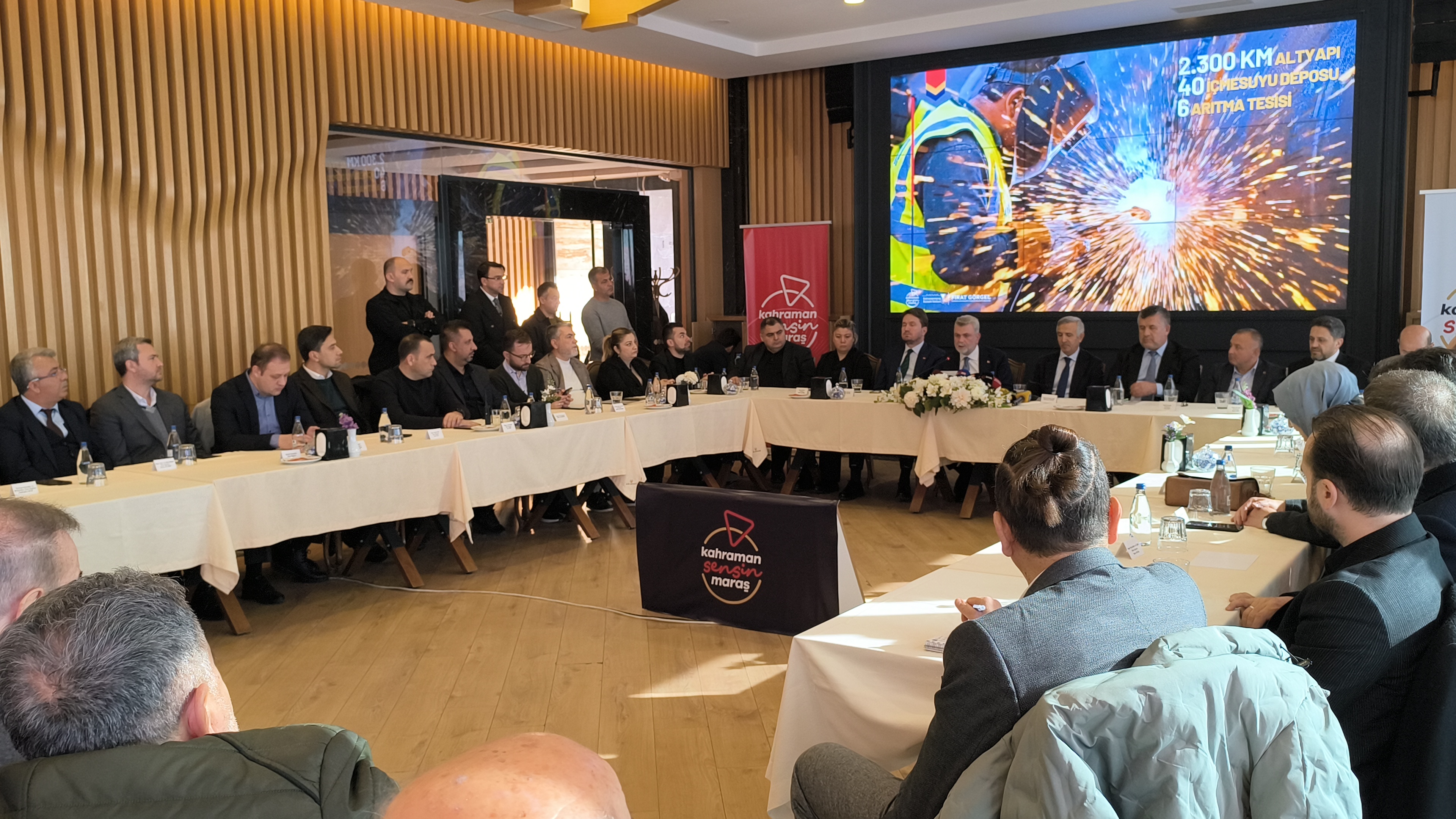 Maraş Gazeteci̇ler Vali̇ Fi̇rat (2)