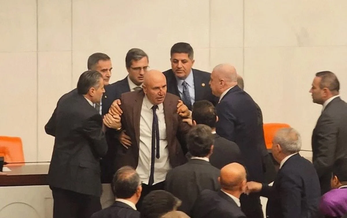 698D716373B92777 W1200Xh754