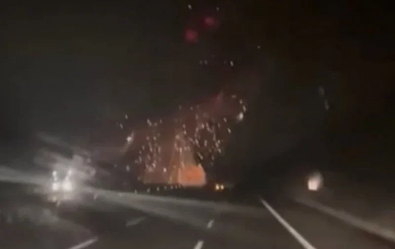 699E948229Eda200 W1200Xh758