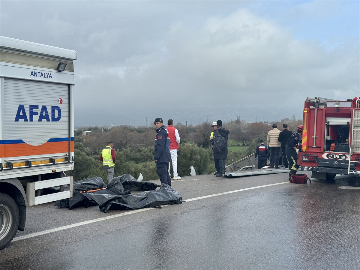 A A 20260201 40425043 40425040 A N T A L Y A D A D E V R I L E N Y O L C U O T O B U S U N D E K I 8 K I S I O L D U 26 K I S I Y A R A L A N D I