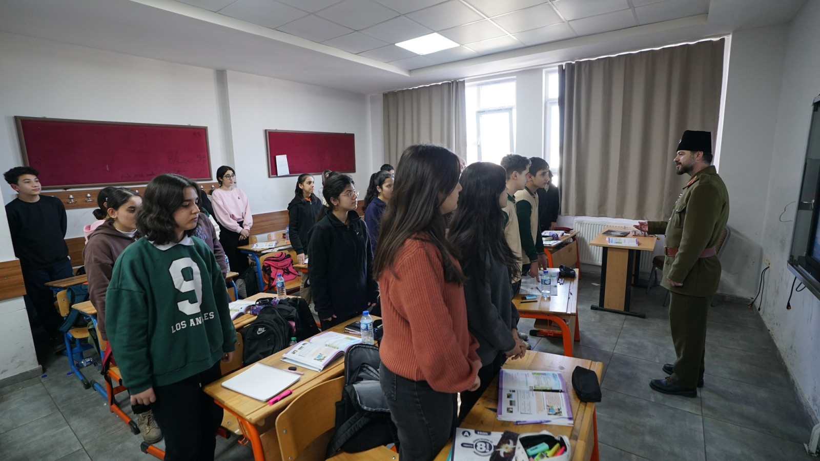 Cat Kapi Tiyatro Gosterisi 2