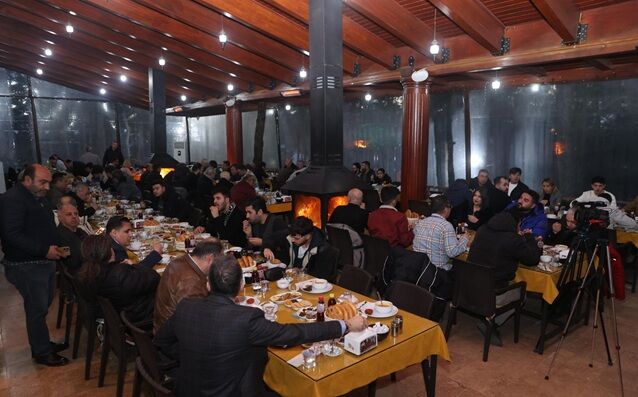 De28031E 4F98 43D5 8E03 24A0D1Ac3380