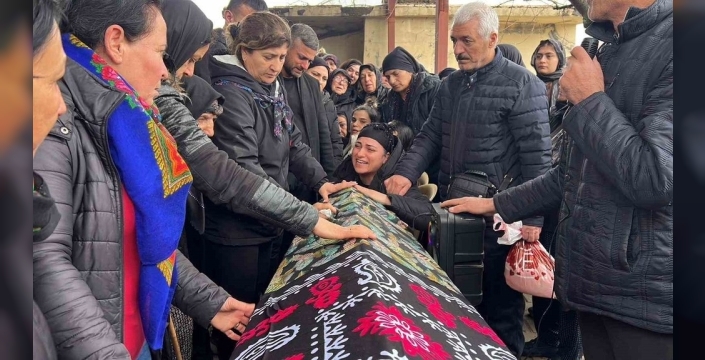 Kahramanmaras Ta Bogularak Oldurulen 2 Cocuk Annesi Alev Koc Son Yolculuguna Ugurlandi 1770958758