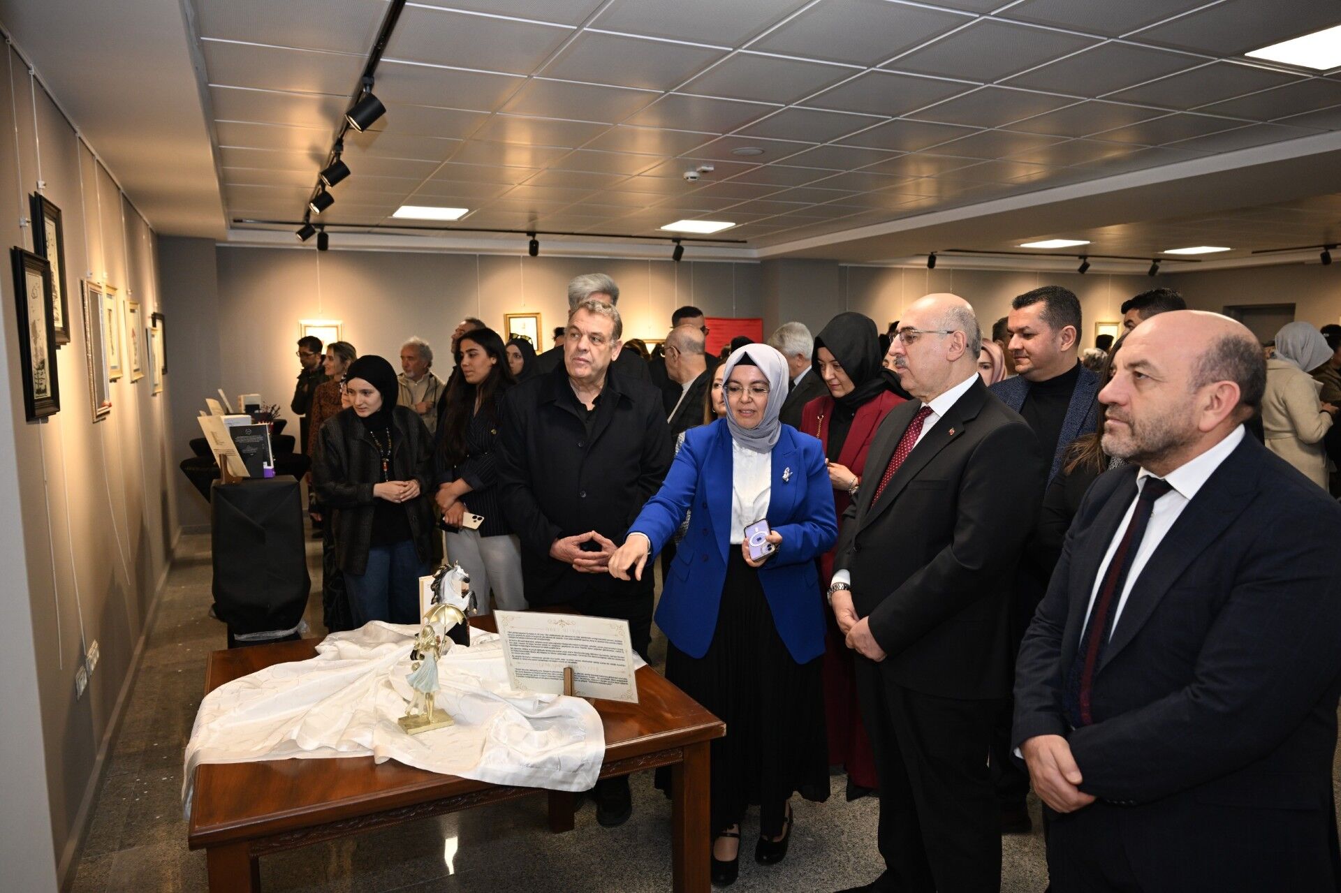 2F33D833 44Af 464F B79F 422E9E3C02Aa