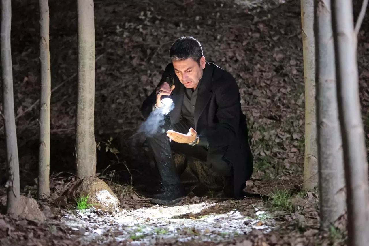 69A15F52A47F78A539C00943