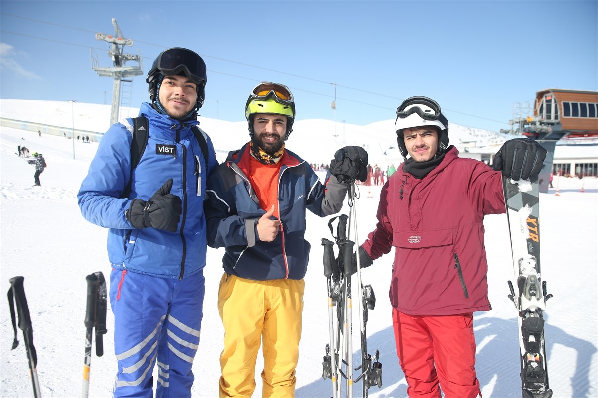 A A 20260325 40919197 40919193 Y E D I K U Y U L A R K A Y A K M E R K E Z I N D E Z I Y A R E T C I S A Y I S I 500 B I N I A S T I