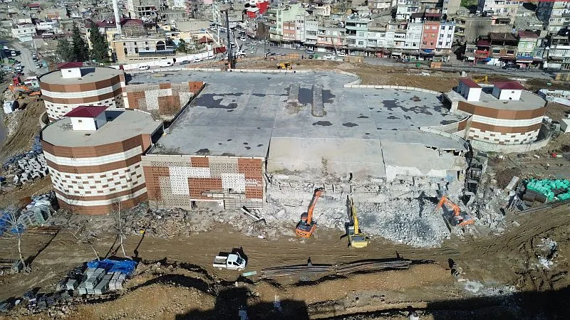 Kahramanmaraş’ta Dev Dönüşüm Başladı! Arasa Otoparkı Yerine Yeni Ticaret Merkezi Geliyor