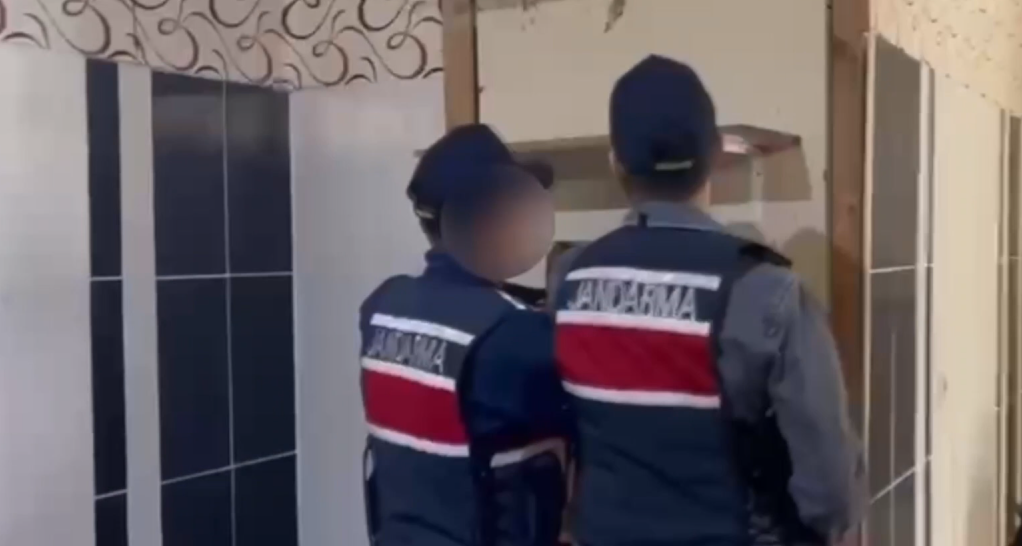 Adana’da 558 litre sahte içki ele geçirildi