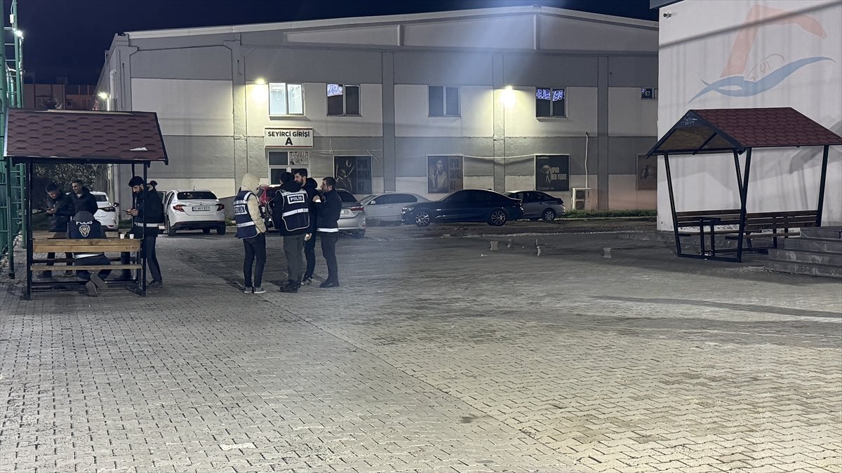 Gaziantep'te bıçaklı kavgada bir kişi öldü