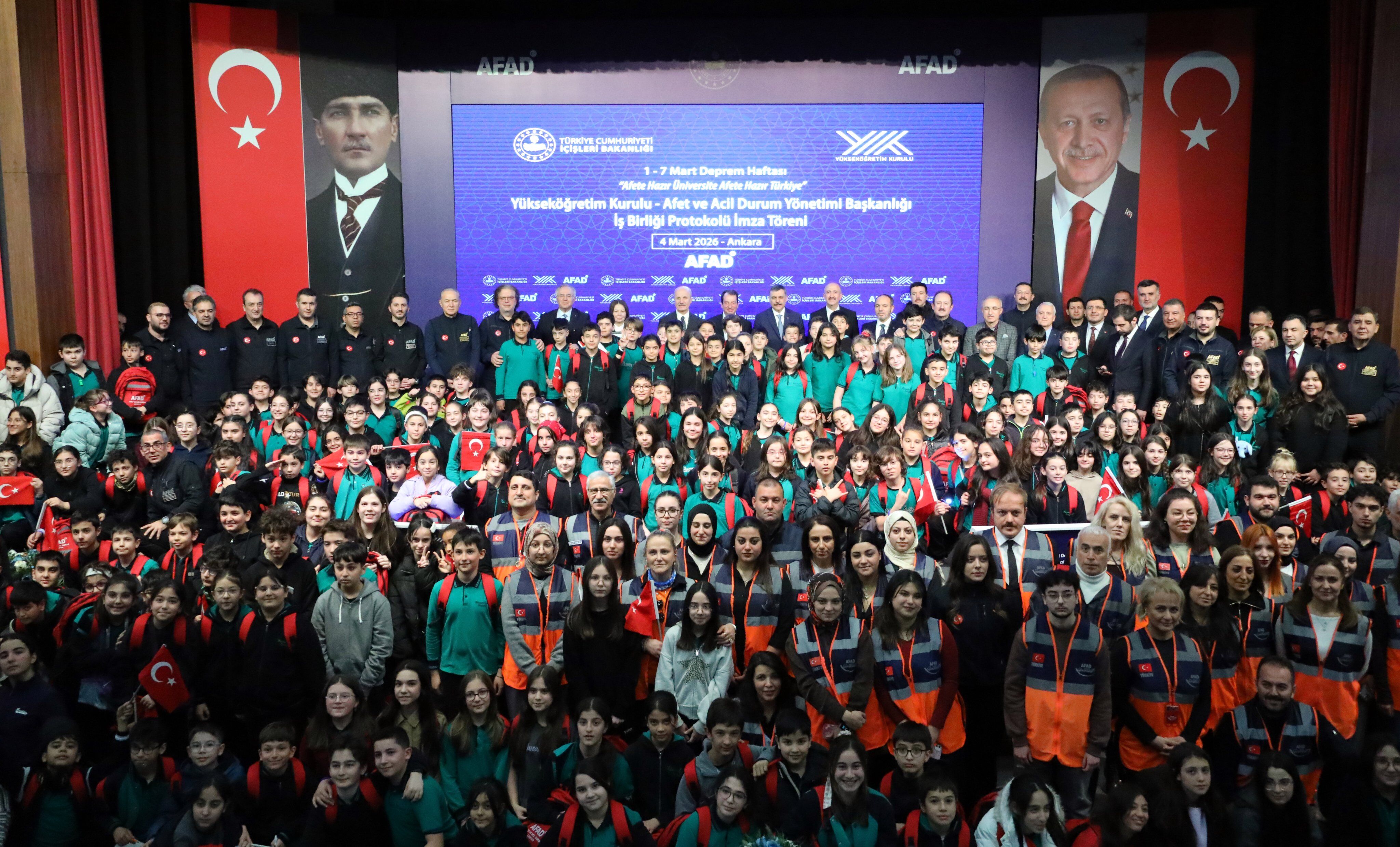 H Ck42M O W Y A A A 2 P