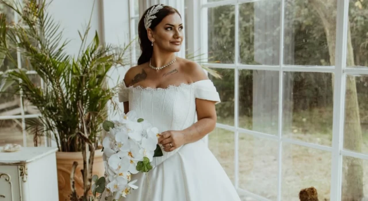 Kismetse Olur Ayca Ekin Begen Evlendi Sir Gibi Sakladigi Esini Paylasti 1730115725