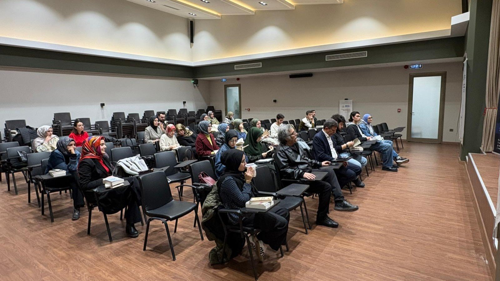 Yazarlık Akademisi, “Sanat ve Hayat” söyleşisinde bir araya geldi