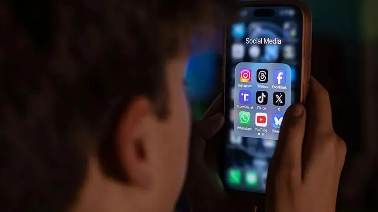 15 Yas Alti Cocuklara Sosyal Medya Yasagi Meclis Yolunda