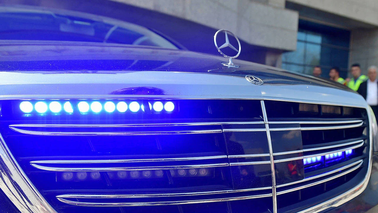 Usulsüz çakar kullanan sürücüye 253 bin lira ceza kesildi!