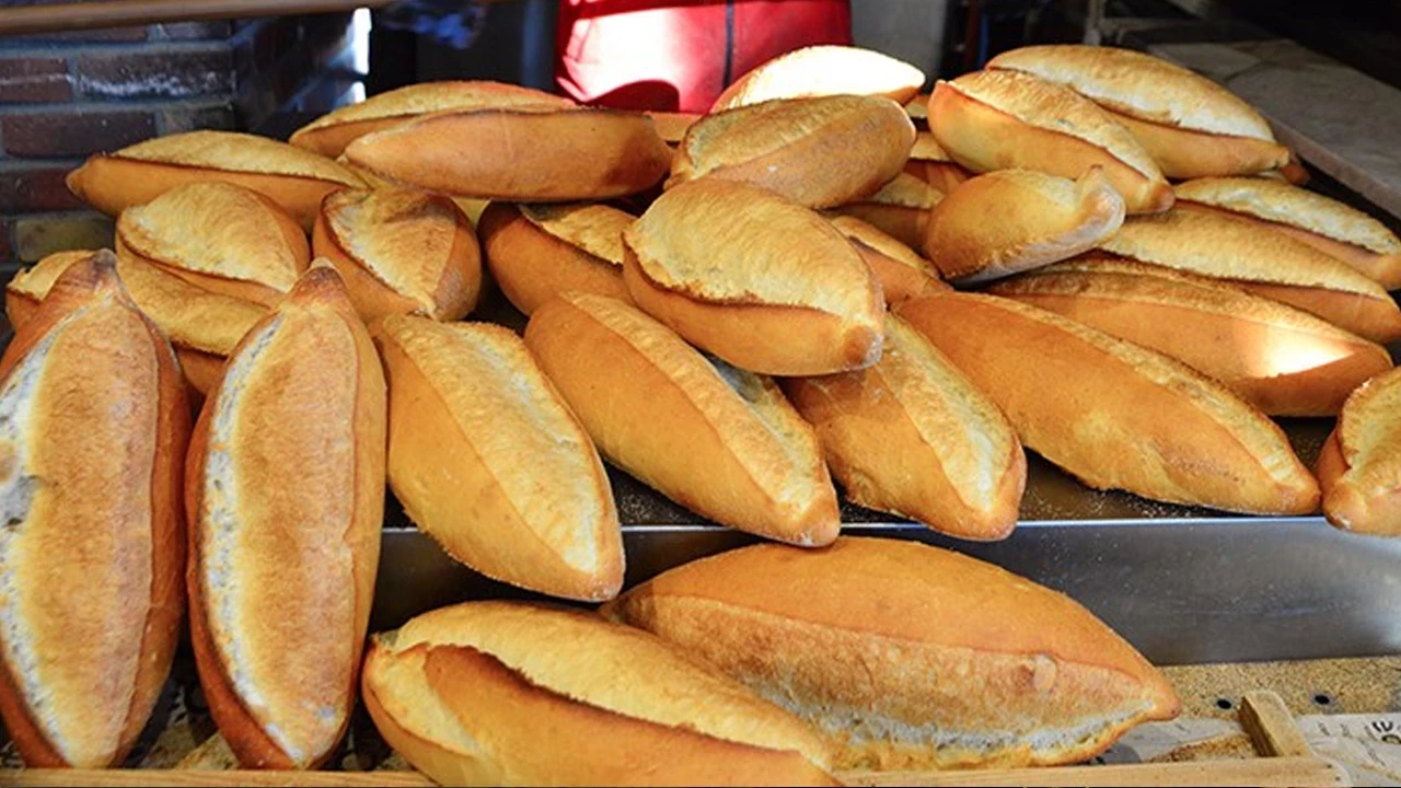 Denizlide Ekmek Ve Simit Fiyatlarina Zam Geldi Gmcd