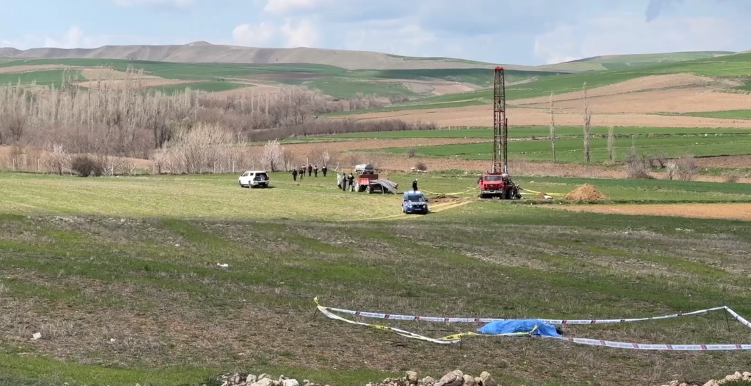 Komşuları tarafından silahla vurulan baba ve oğlu hayatını kaybetti