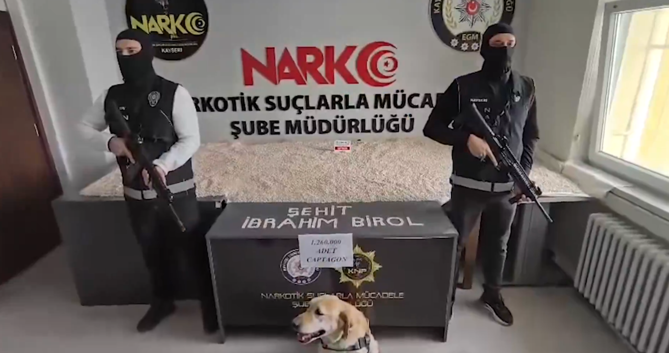 71 İlde Yasaklı Madde Satıcılarına Dev Operasyon! 1.5 Milyon Hap Ele Geçirildi