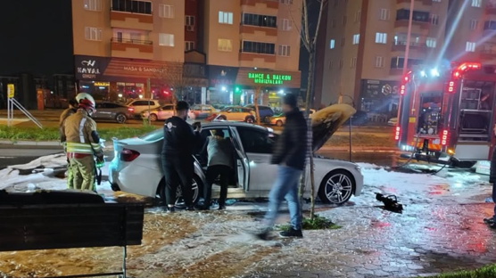 Kahramanmaraş’ta Seyir Halindeki Otomobil Alev Aldı