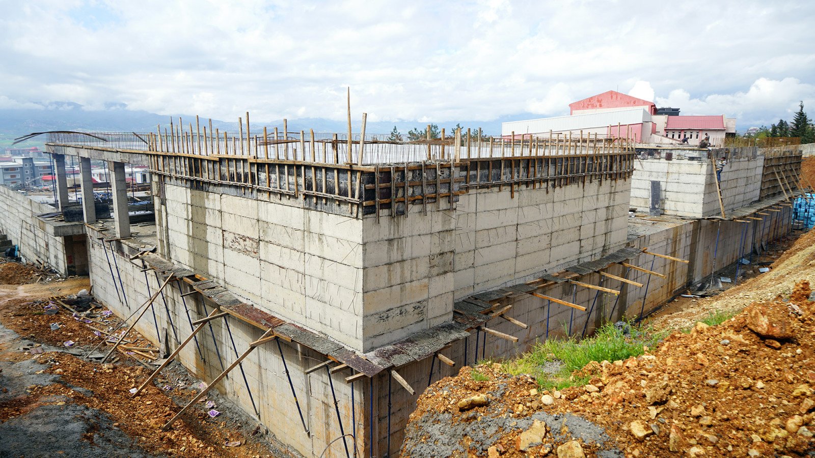 Genclik Ve Spor Merkezi 1