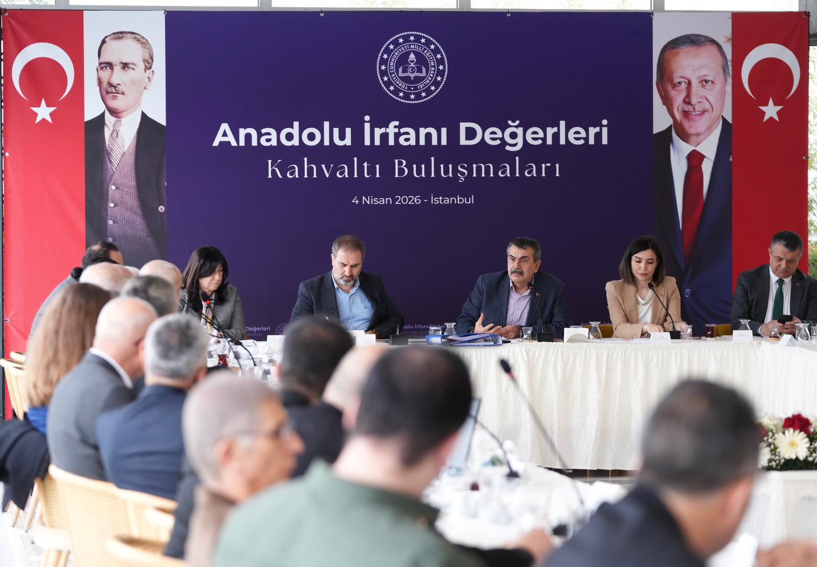 H F D4 Qra Y A A Hno0