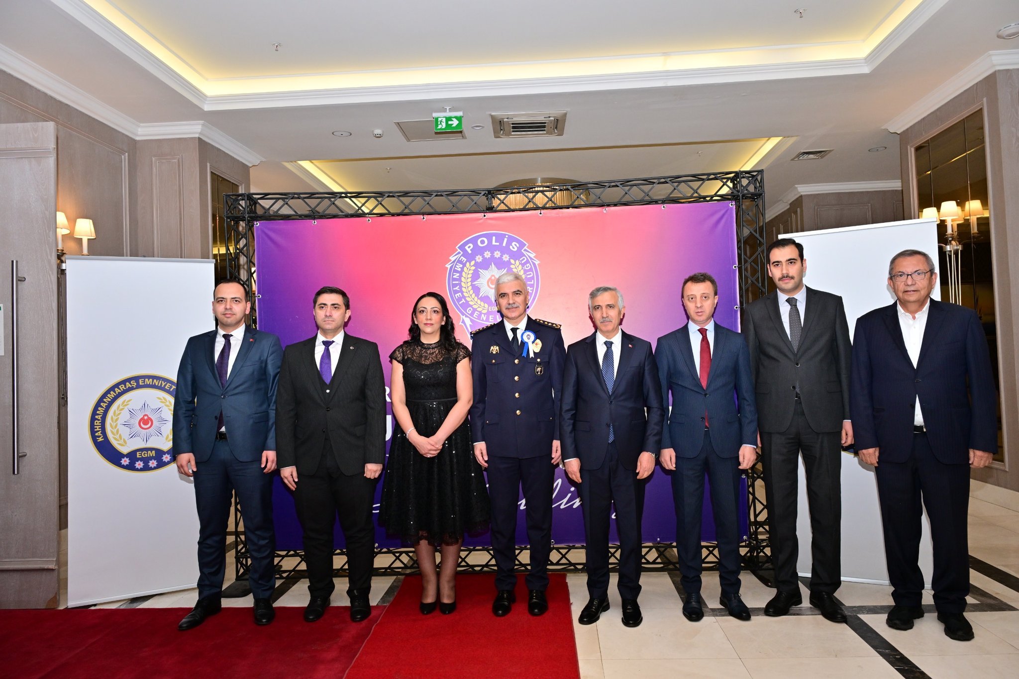 H Fkm4F U Wk A I C B V X