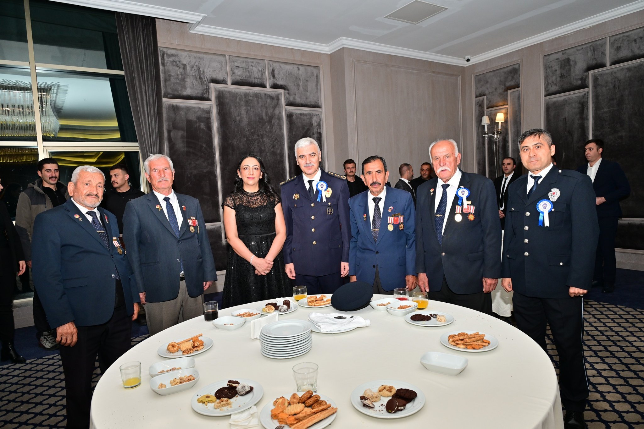 H Fkm4X W0 A A Xgl Q