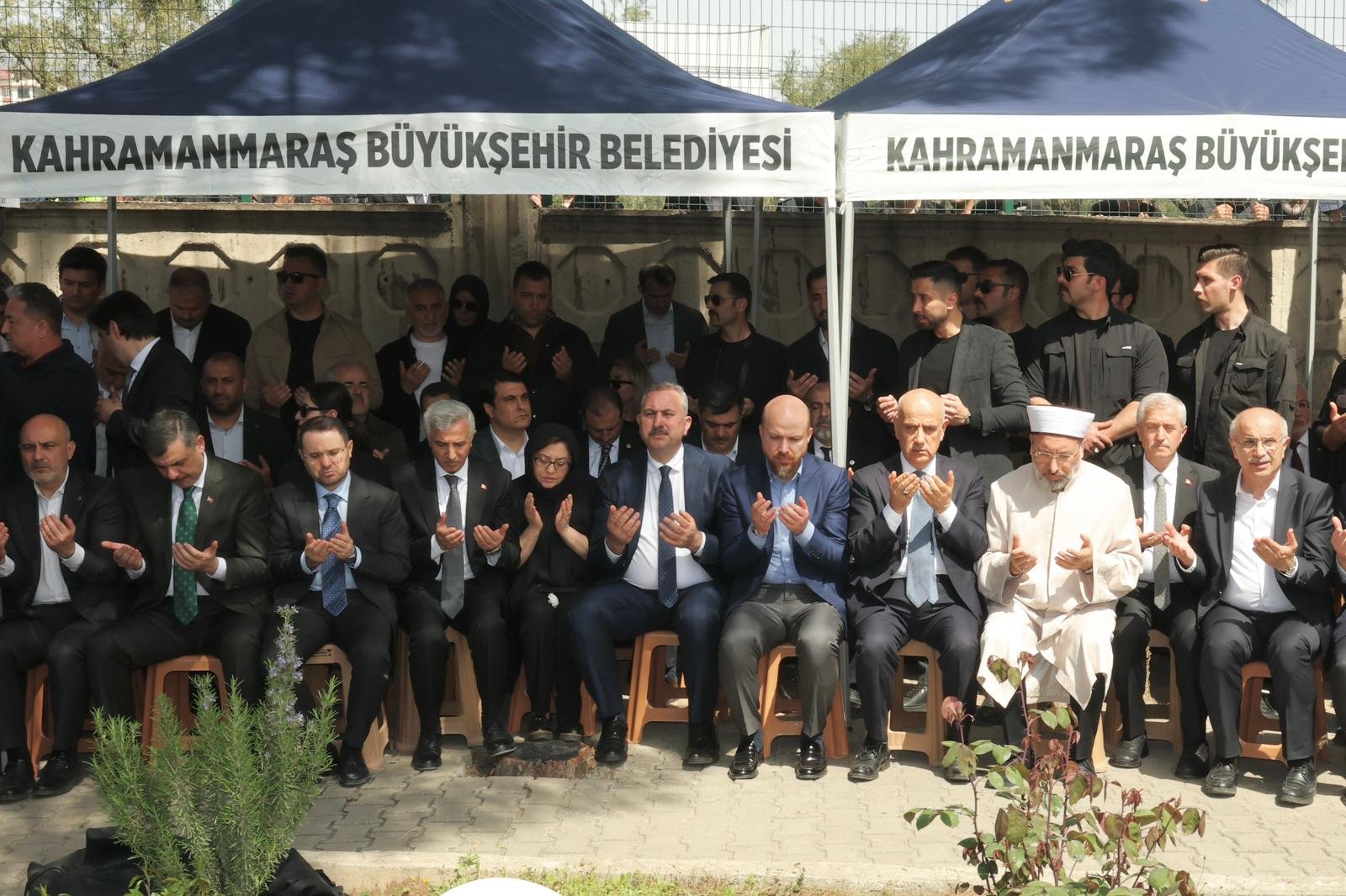 H G Bmc E7 X0 A Ao3Q X