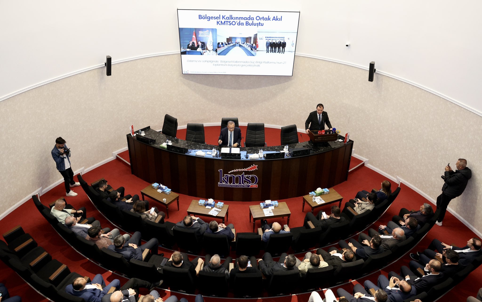 H H A V7 J J Xw A A V O Jz