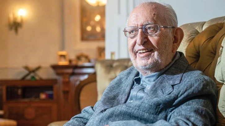 Husamettin Cindoruk Hastaneye Kaldirildi 464352