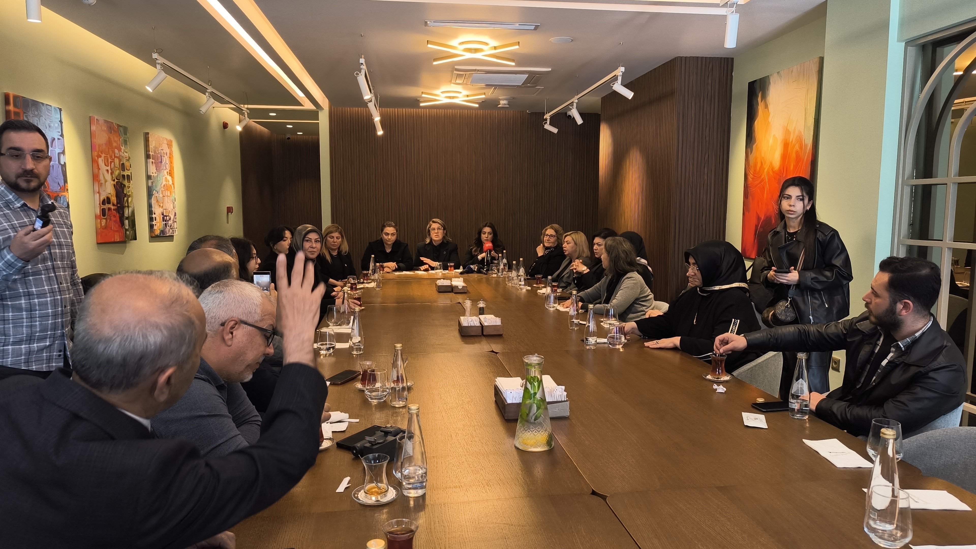 Kadin Paltformu Açiklama (1)