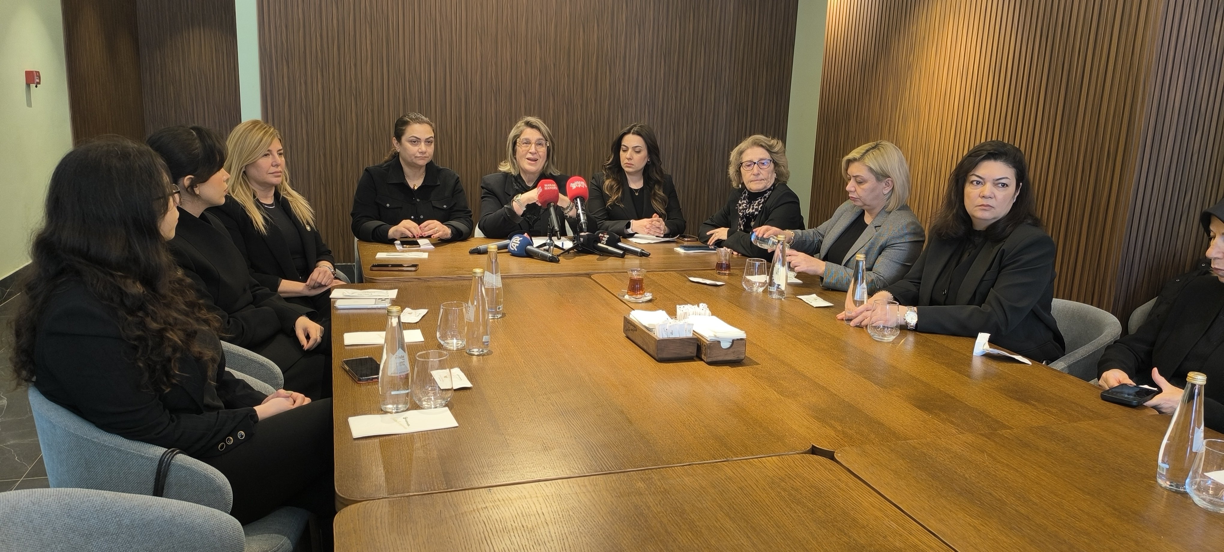 Kadin Paltformu Açiklama (4)