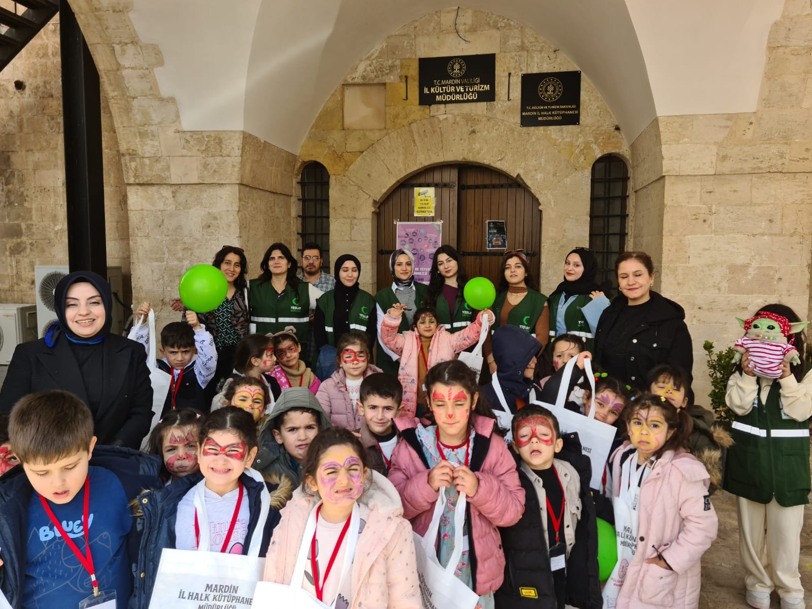 Mardin'de kitap okuma etkinliği yapıldı