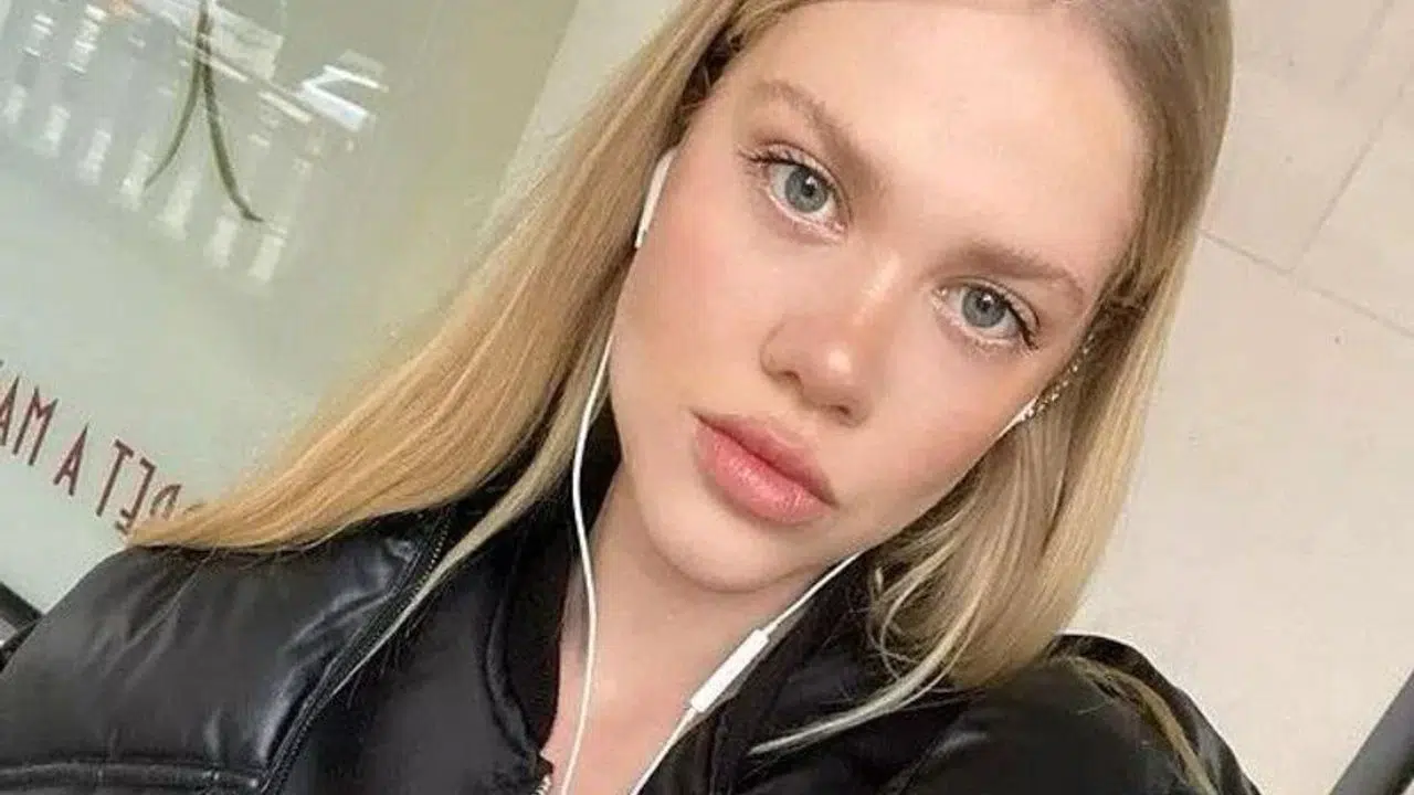 U Yb3 Kimsenin Haberi Yoktu Sessiz Sedasiz Imzayi Atti Serel Yereli Artik O Isimle Evli