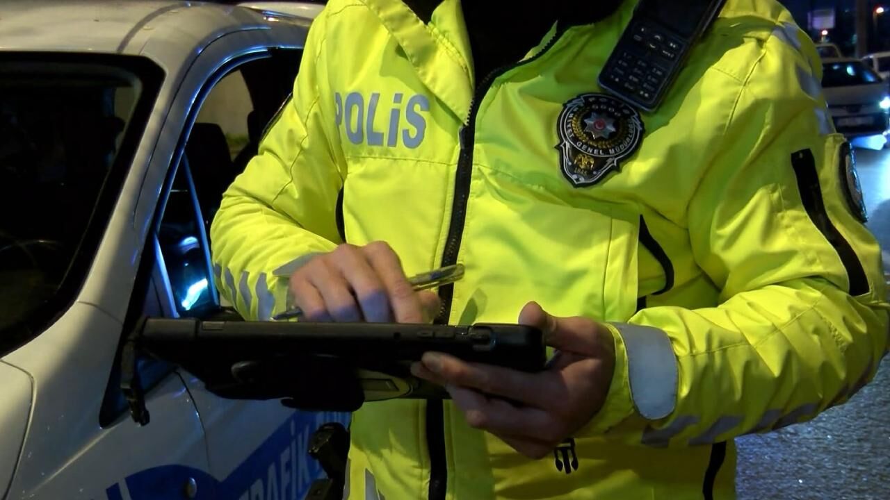 Antalya'da motosiklet denetiminde 5 bin 86 sürücü kontrol edildi