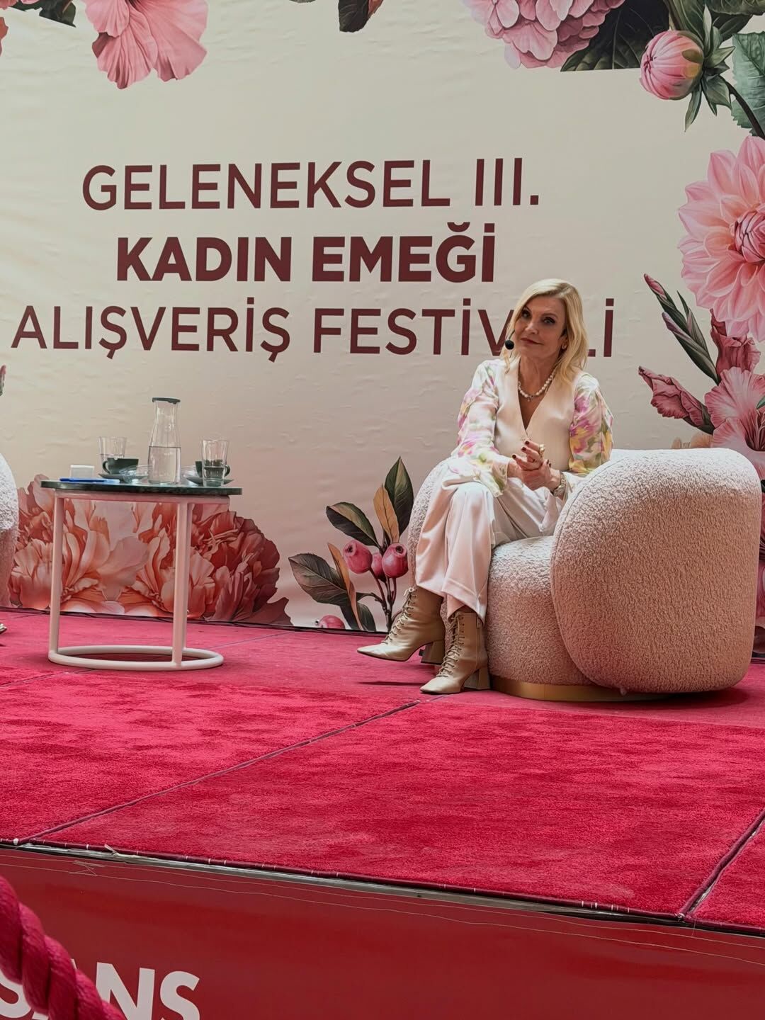 Bugün Kahramanmaraşta Bütün Kadınlar Sevgiyle Kucaklaştık🤗 Hepinizin Eline Emeğine Sağlık, Siz