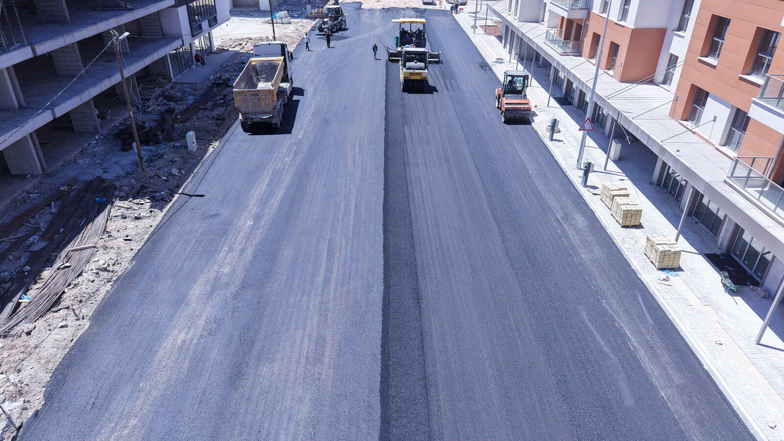 Haci Esat Efendi Caddesi 1